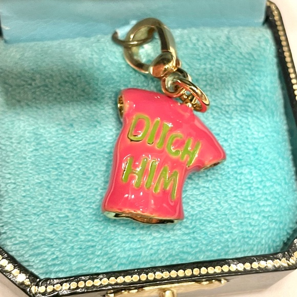 RARE DITCH HIM JUICY COUTURE Vintage KEEP HIM Green Pink T Shirt Gold Charm Y2K